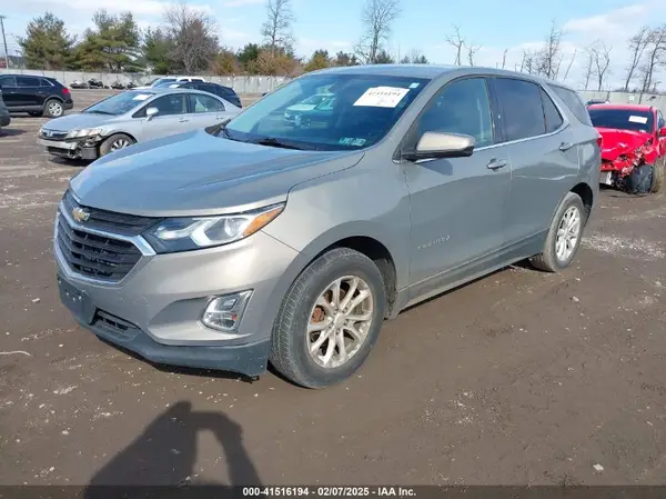 3GNAXJEV9JS578366 2018 CHEVROLET EQUINOX - Image 2