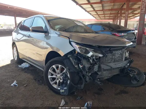3GNAXJEV9JS586824 2018 CHEVROLET EQUINOX - Image 1