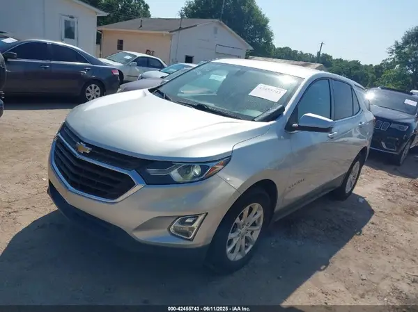 3GNAXJEV9JS591330 2018 CHEVROLET EQUINOX - Image 2