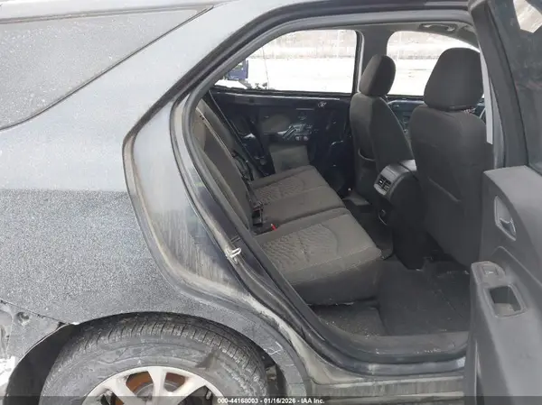 3GNAXJEV9JS597905 2018 CHEVROLET EQUINOX - Image 8