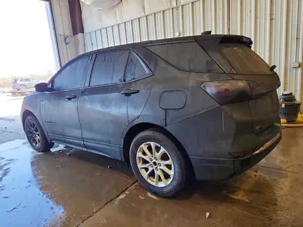 3GNAXJEV9JS603377 2018 CHEVROLET EQUINOX - Image 2