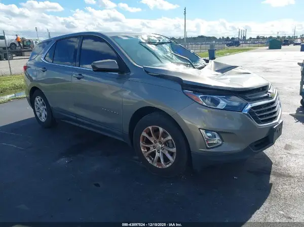 3GNAXJEV9JS613858 2018 CHEVROLET EQUINOX - Image 1
