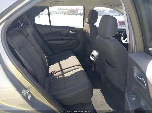 3GNAXJEV9JS613858 2018 CHEVROLET EQUINOX - Image 8