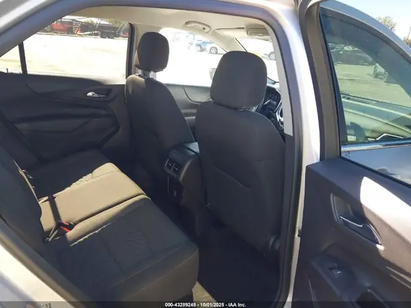 3GNAXJEV9JS615416 2018 CHEVROLET EQUINOX - Image 8