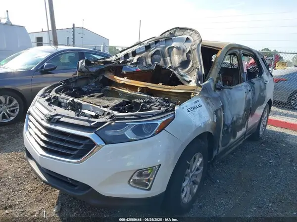 3GNAXJEV9KS618172 2019 CHEVROLET EQUINOX - Image 2