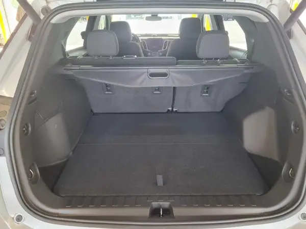 3GNAXJEV9NL143766 2022 CHEVROLET EQUINOX - Image 2