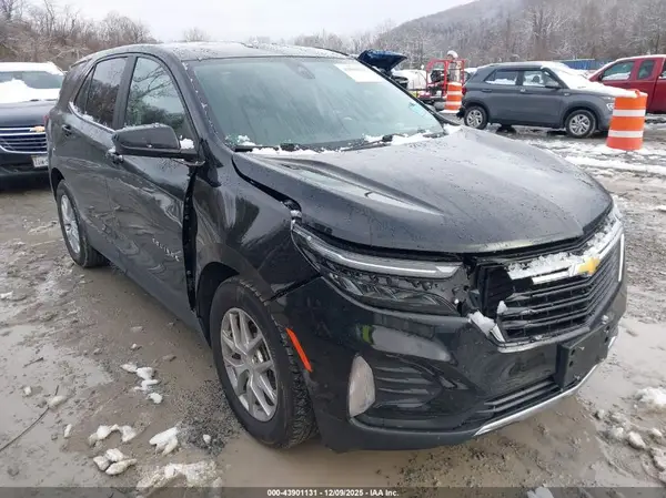3GNAXJEV9NL175455 2022 CHEVROLET EQUINOX - Image 1