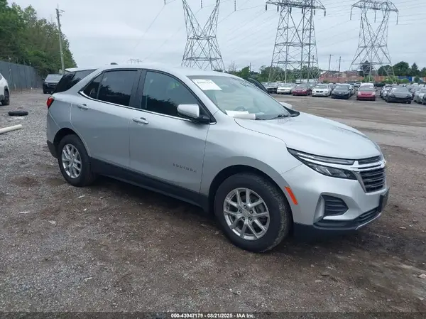 3GNAXJEV9NL217252 2022 CHEVROLET EQUINOX - Image 1