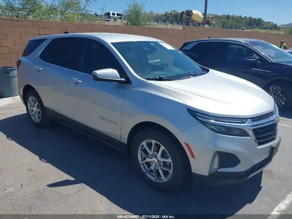 3GNAXJEV9NL224895 2022 CHEVROLET EQUINOX - Image 1