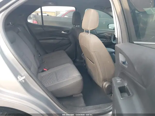 3GNAXJEVXJL115694 2018 CHEVROLET EQUINOX - Image 8