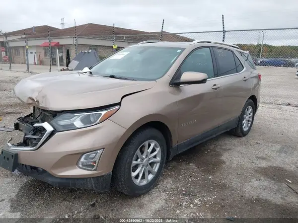 3GNAXJEVXJL264686 2018 CHEVROLET EQUINOX - Image 2