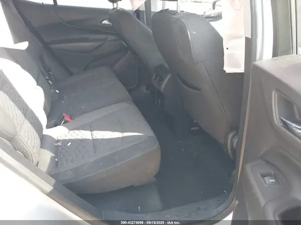 3GNAXJEVXJS547045 2018 CHEVROLET EQUINOX - Image 8