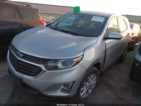 3GNAXJEVXJS574553 2018 CHEVROLET EQUINOX - Image 2