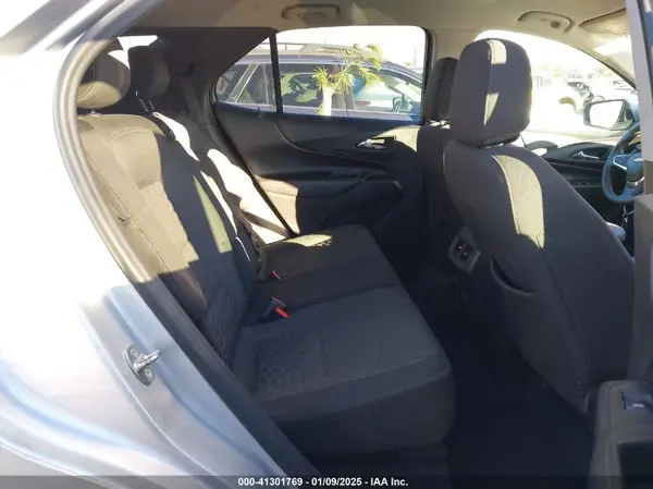 3GNAXJEVXJS622228 2018 CHEVROLET EQUINOX - Image 8