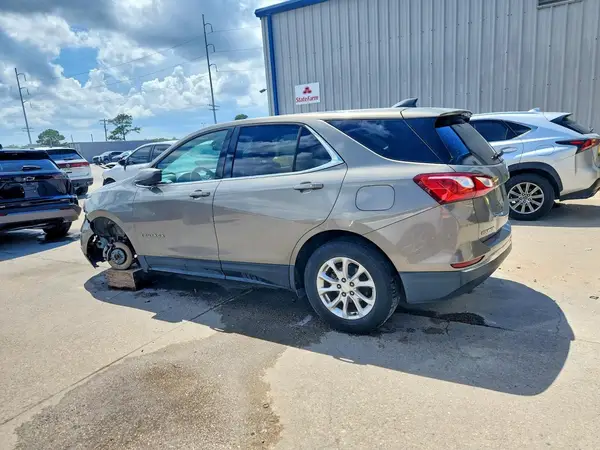 3GNAXJEVXJS643502 2018 CHEVROLET EQUINOX - Image 2