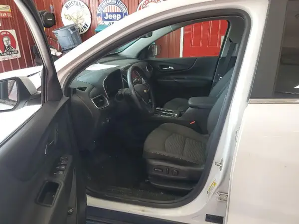 3GNAXJEVXMS158264 2021 CHEVROLET EQUINOX - Image 1