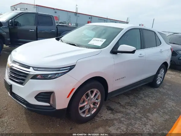 3GNAXKEG0RL348020 2024 CHEVROLET EQUINOX - Image 2
