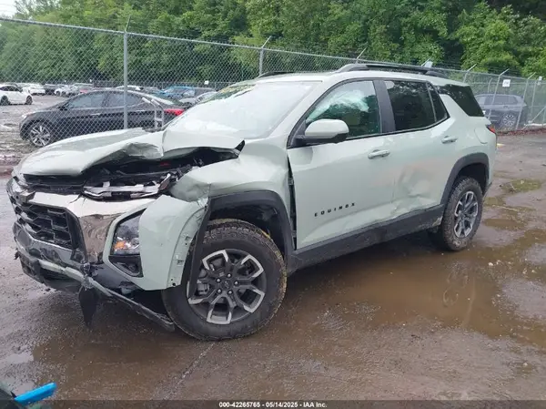 3GNAXKEG0SL116703 2025 CHEVROLET EQUINOX - Image 2