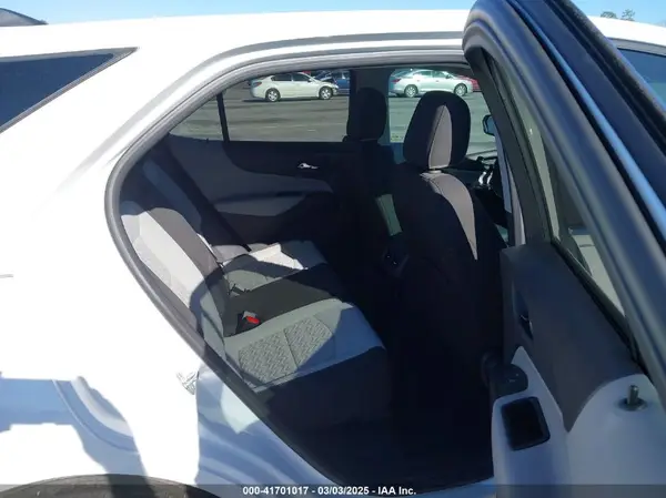 3GNAXKEG1RL326804 2024 CHEVROLET EQUINOX - Image 8