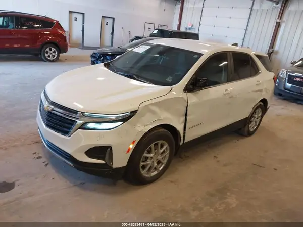 3GNAXKEG1RS151864 2024 CHEVROLET EQUINOX - Image 2