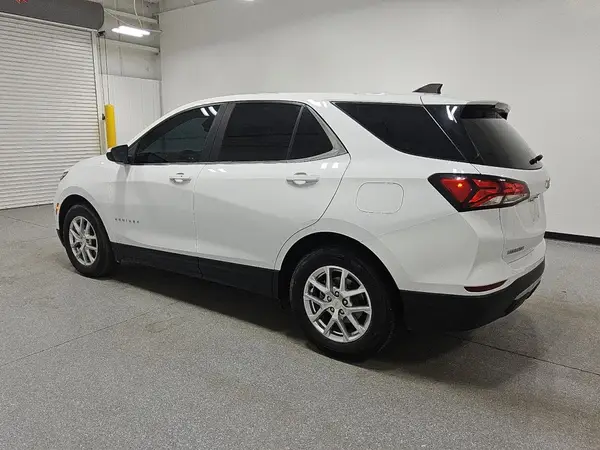 3GNAXKEG2PL111347 2023 CHEVROLET EQUINOX - Image 2
