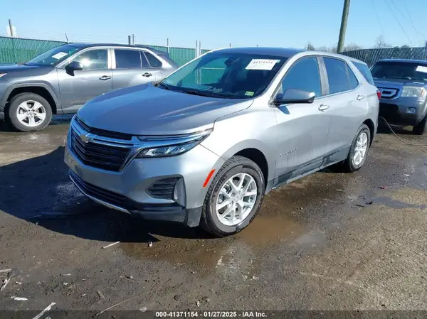 3GNAXKEG2PL272426 2023 CHEVROLET EQUINOX - Image 2
