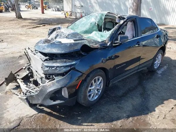 3GNAXKEG2RL165024 2024 CHEVROLET EQUINOX - Image 2