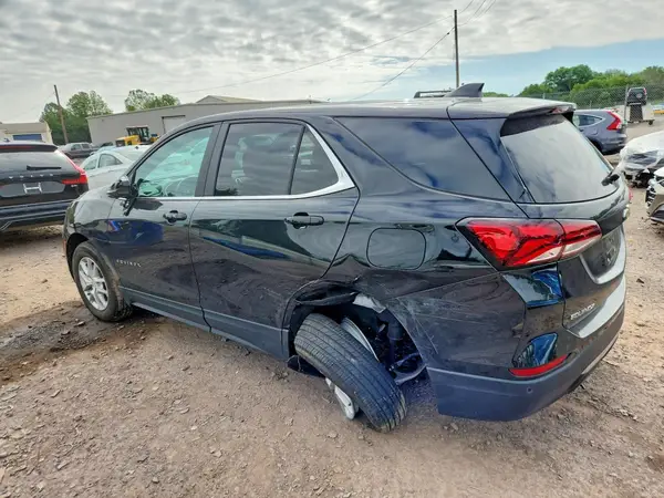 3GNAXKEG2RL181689 2024 CHEVROLET EQUINOX - Image 2