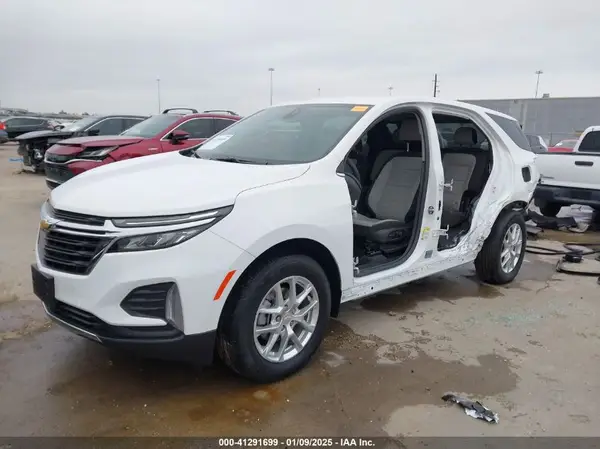 3GNAXKEG2RL183152 2024 CHEVROLET EQUINOX - Image 2