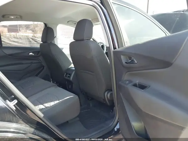 3GNAXKEG2RL305850 2024 CHEVROLET EQUINOX - Image 8