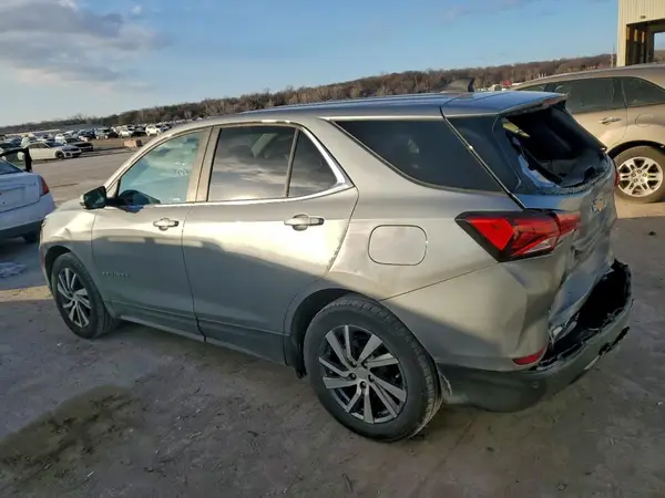 3GNAXKEG2RS118548 2024 CHEVROLET EQUINOX - Image 2
