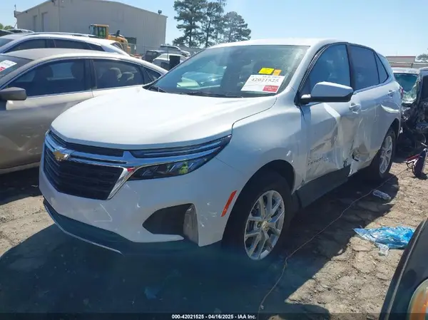 3GNAXKEG3RS232431 2024 CHEVROLET EQUINOX - Image 2