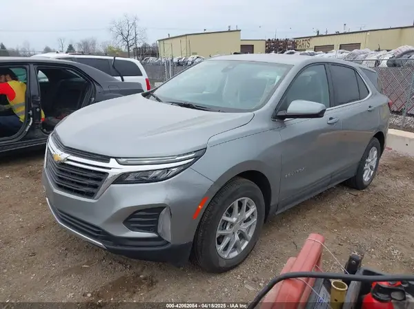 3GNAXKEG8RL207308 2024 CHEVROLET EQUINOX - Image 2