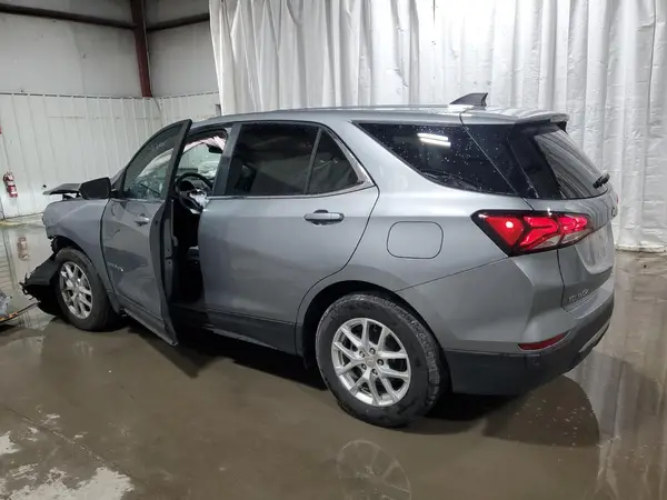 3GNAXKEG8RL272613 2024 CHEVROLET EQUINOX - Image 2