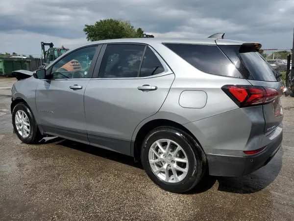 3GNAXKEG8RL284034 2024 CHEVROLET EQUINOX - Image 2