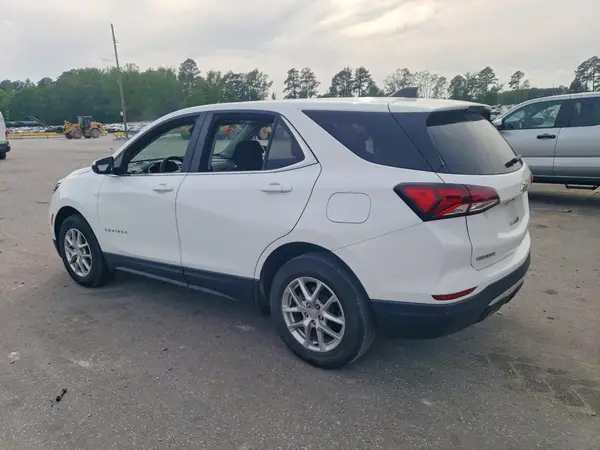 3GNAXKEG8RS126234 2024 CHEVROLET EQUINOX - Image 2