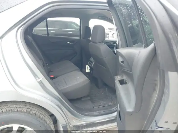 3GNAXKEG8RS157449 2024 CHEVROLET EQUINOX - Image 8