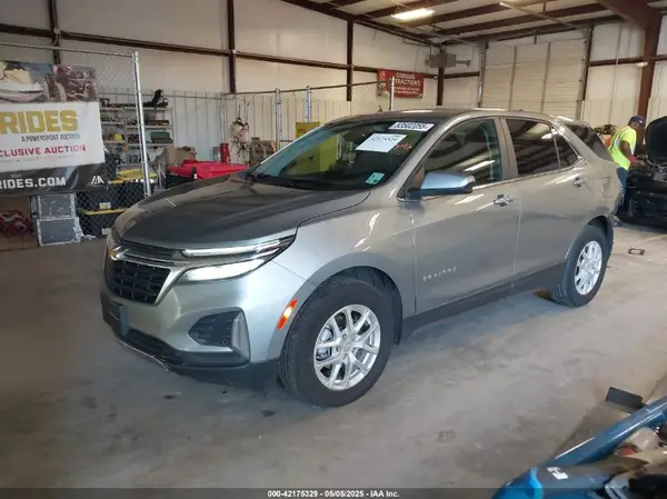3GNAXKEG8RS238242 2024 CHEVROLET EQUINOX - Image 2