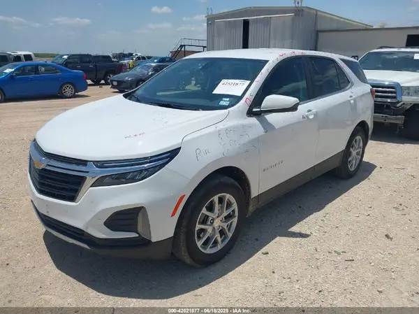 3GNAXKEG9RL323018 2024 CHEVROLET EQUINOX - Image 2