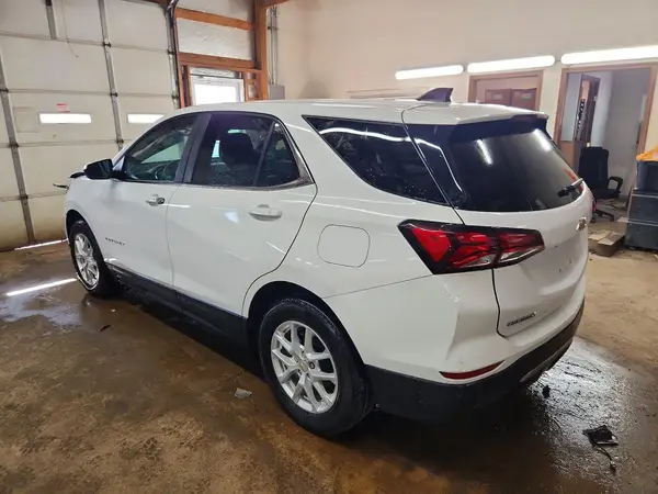 3GNAXKEG9RL352423 2024 CHEVROLET EQUINOX - Image 2