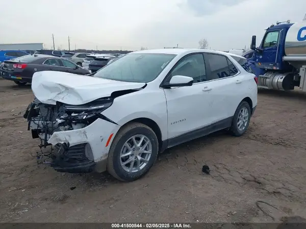 3GNAXKEGXRS111153 2024 CHEVROLET EQUINOX - Image 2