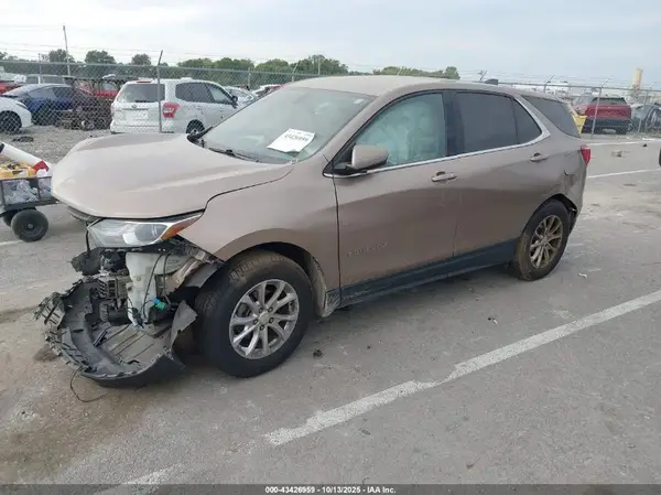 3GNAXKEV0KL105747 2019 CHEVROLET EQUINOX - Image 2