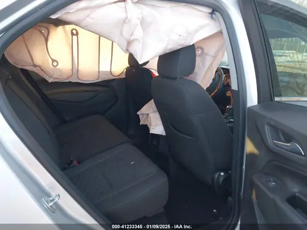 3GNAXKEV0KL390417 2019 CHEVROLET EQUINOX - Image 8