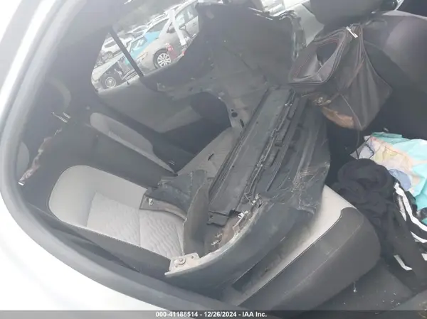 3GNAXKEV0KS604022 2019 CHEVROLET EQUINOX - Image 8