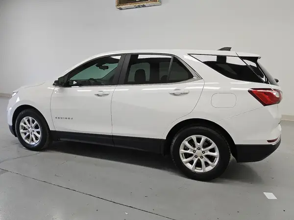 3GNAXKEV0MS159218 2021 CHEVROLET EQUINOX - Image 2