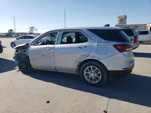 3GNAXKEV0NL135528 2022 CHEVROLET EQUINOX - Image 2