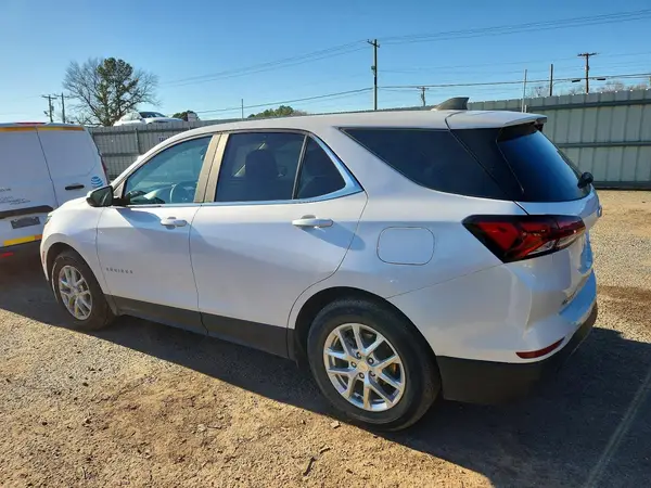 3GNAXKEV0NL157349 2022 CHEVROLET EQUINOX - Image 2
