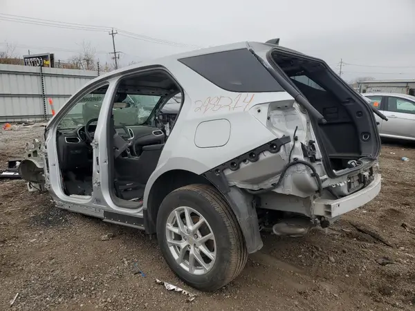 3GNAXKEV0NL237962 2022 CHEVROLET EQUINOX - Image 2