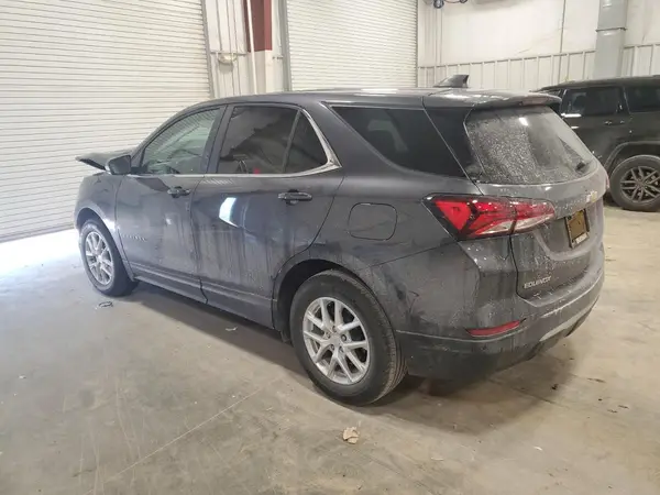 3GNAXKEV0NS162461 2022 CHEVROLET EQUINOX - Image 2