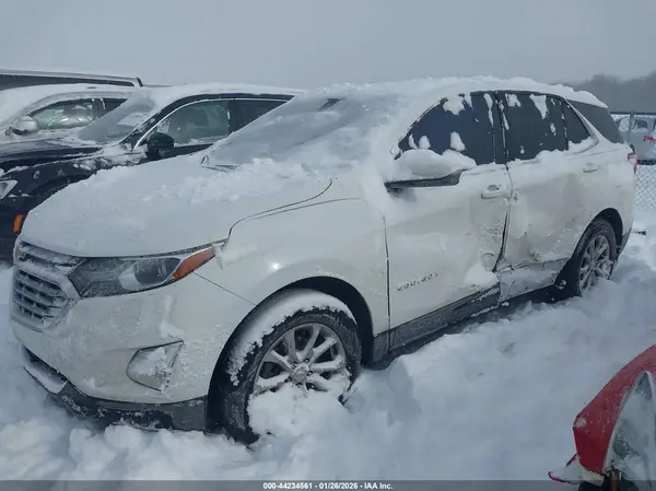 3GNAXKEV1KL221443 2019 CHEVROLET EQUINOX - Image 2